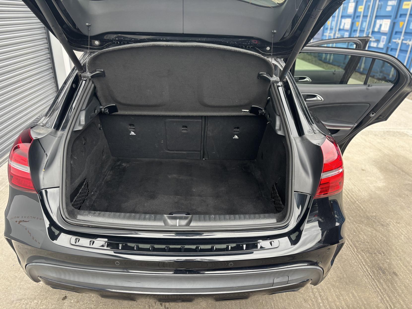 Mercedes-Benz GLA 1.6 GLA180 AMG Line Edition SUV 5dr Petrol 7G-DCT Euro 6 (s/s) (122 ps)