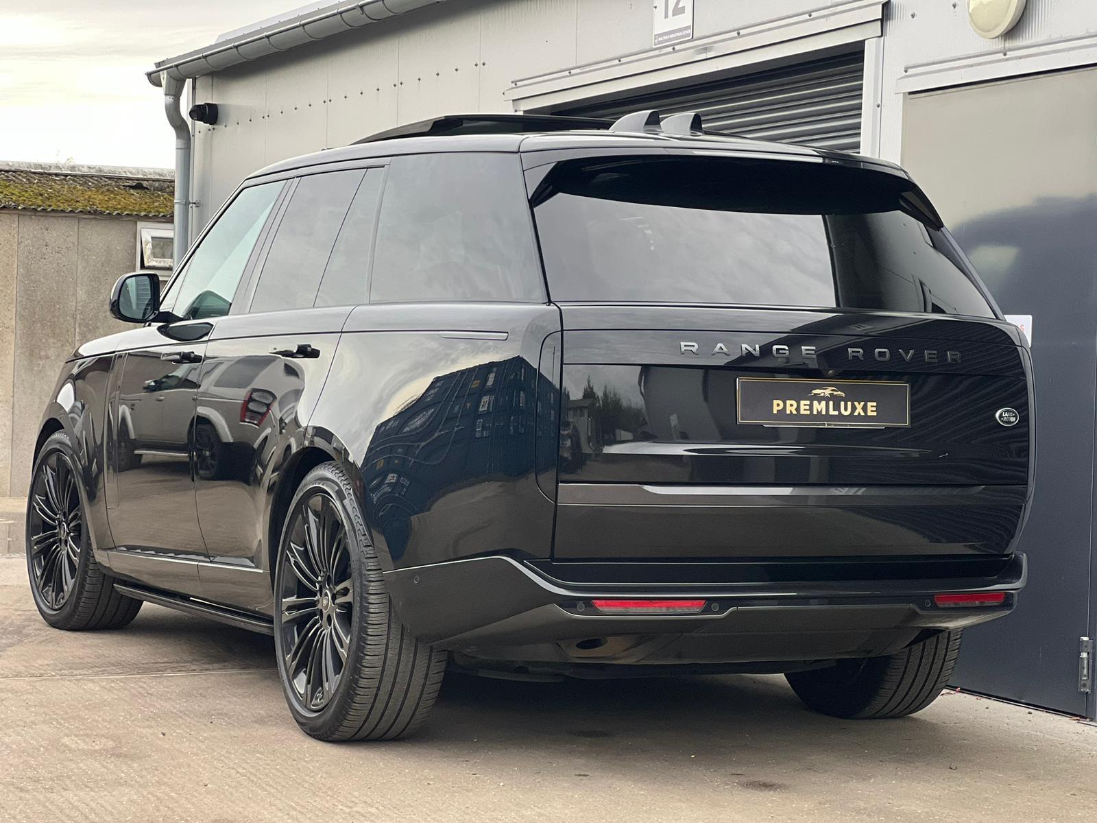 Land Rover Range Rover 3.0 P400 MHEV SE SUV 5dr Petrol Auto 4WD Euro 6 (s/s) (400 ps)