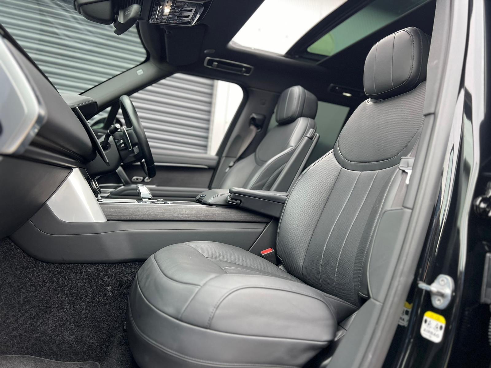 Land Rover Range Rover 3.0 P400 MHEV SE SUV 5dr Petrol Auto 4WD Euro 6 (s/s) (400 ps)