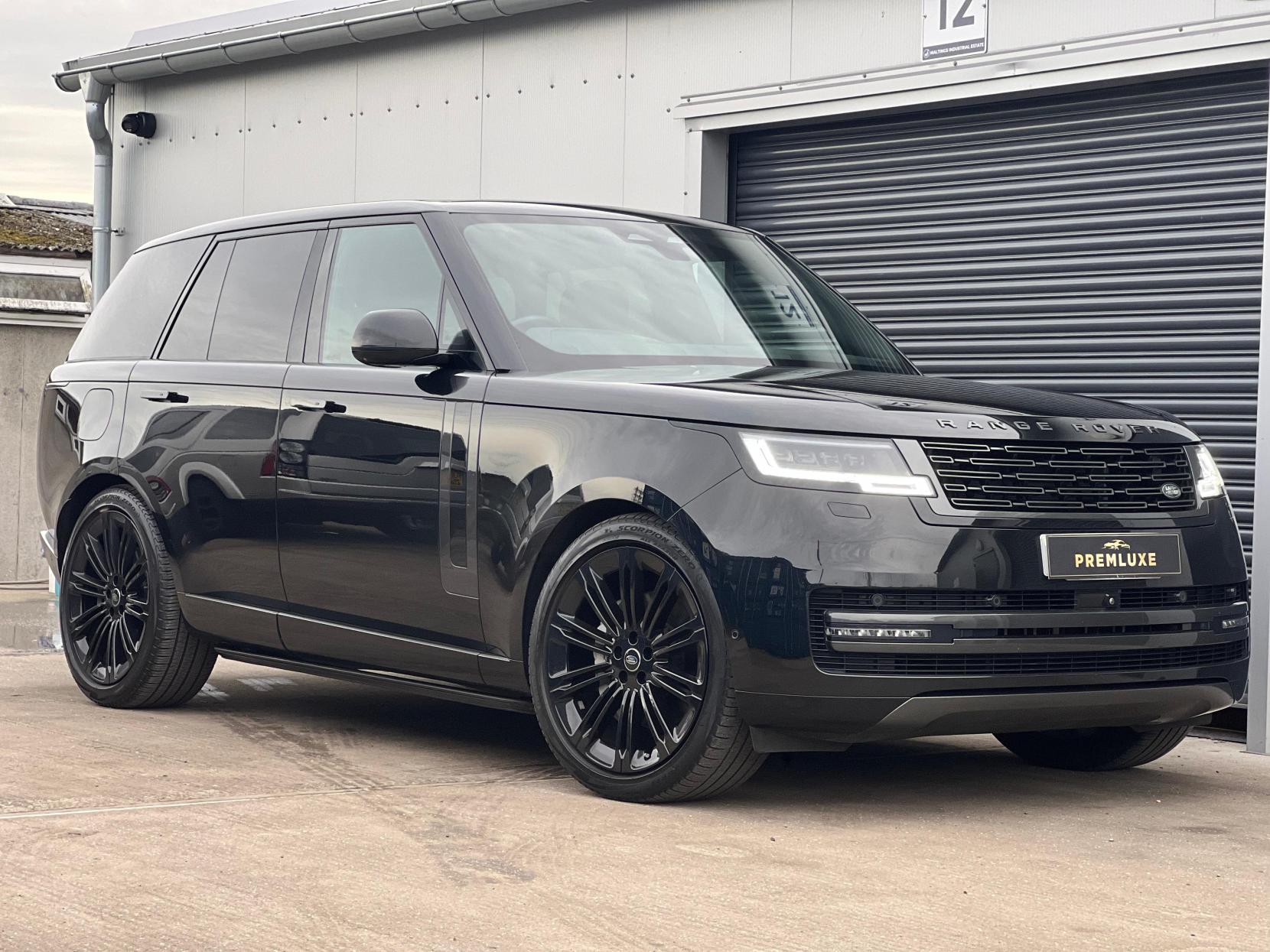 Land Rover Range Rover 3.0 P400 MHEV SE SUV 5dr Petrol Auto 4WD Euro 6 (s/s) (400 ps)